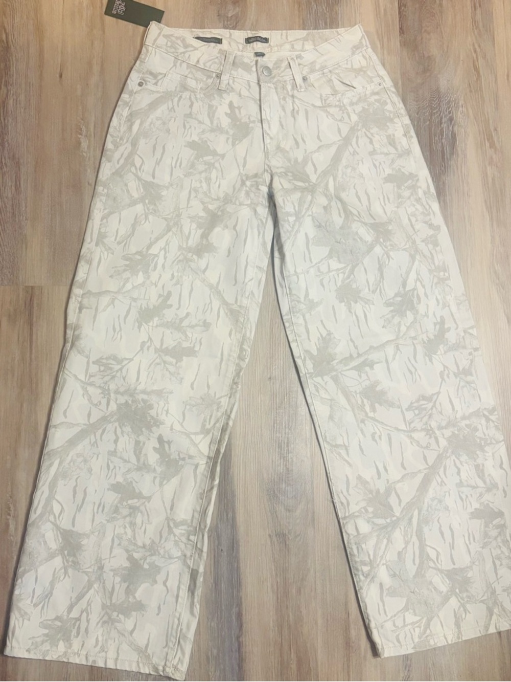 Wild Fable White Camo Low-Rise Baggy Jean Size 4 Regular NWT 100% Cotton